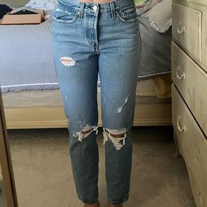 Levi wedge ripped jeans